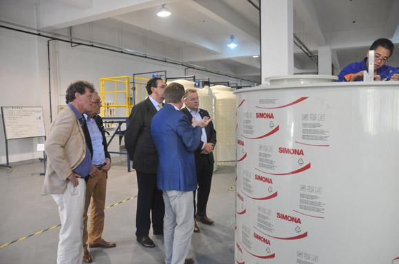 荷蘭布拉邦省的省長(zhǎng)、下屬巿長(zhǎng)及企業(yè)家蒞臨我們公司