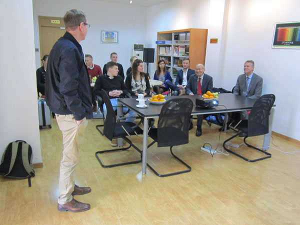 荷蘭海牙商學(xué)院的依斯倍之行