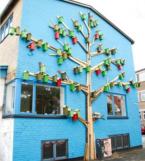 丹麥設(shè)計師創(chuàng)造垃圾變成鳥巢