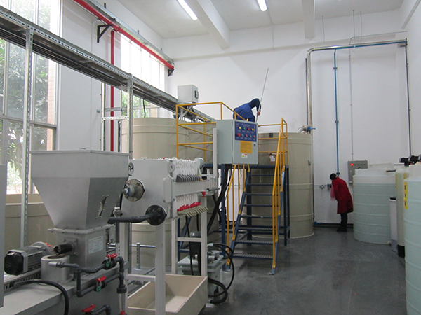 工業(yè)廢水處理設備電器中變頻器故障分析