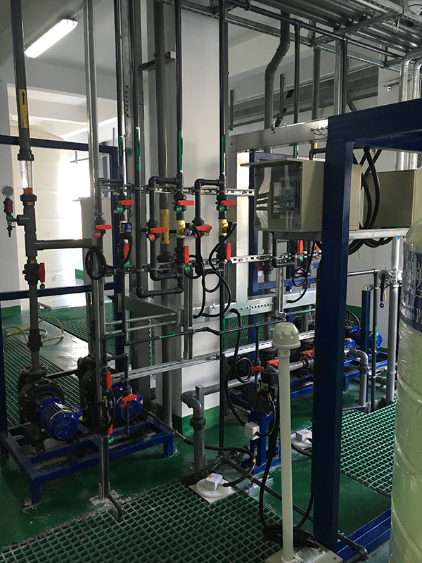 淺析高鹽分廢水處理設備中離心機的內(nèi)部結(jié)構(gòu)