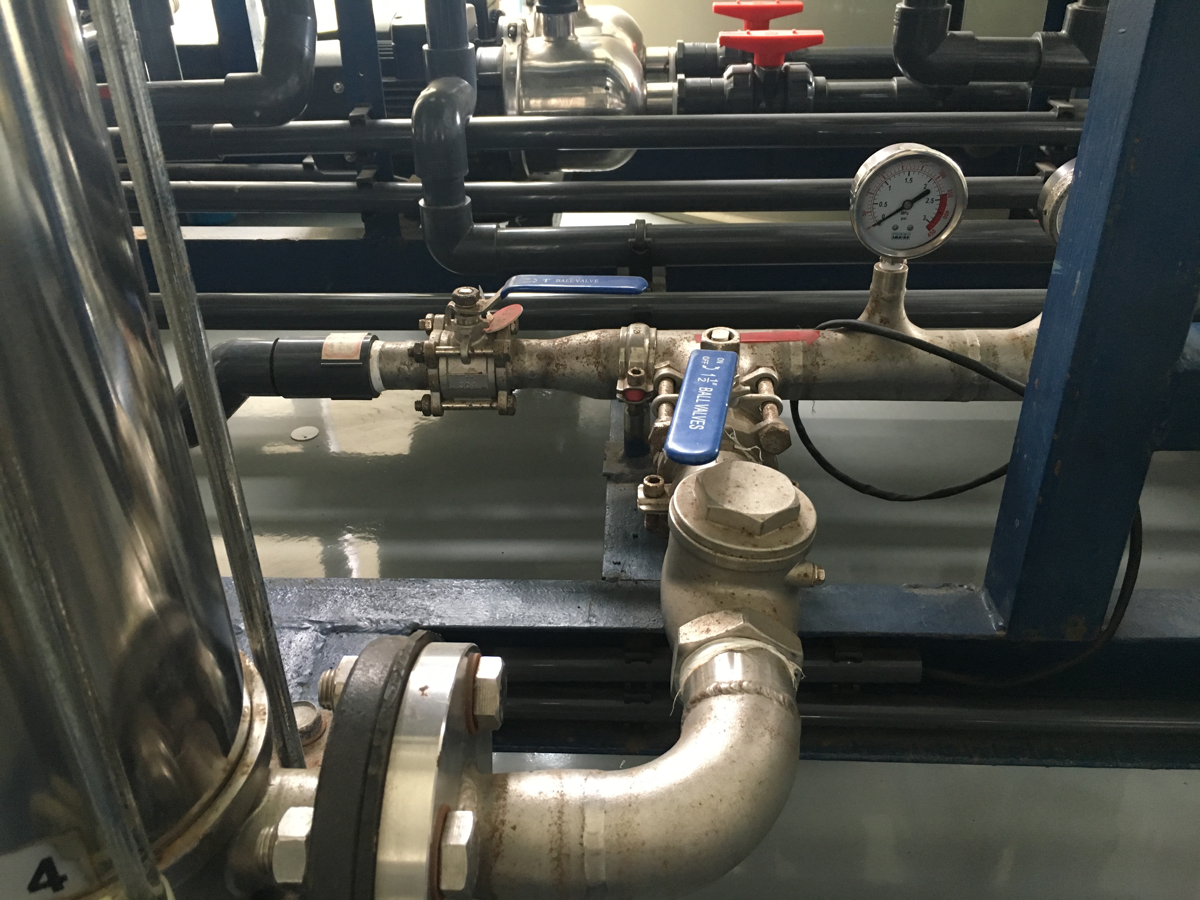 淺析環(huán)保公司生產(chǎn)車(chē)間中油漆固化劑的作用