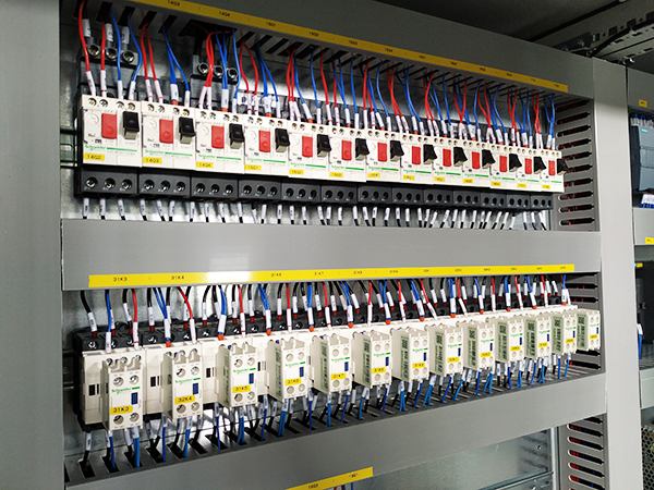 變頻器容量選擇是否能以電動機額定功率為依據(jù)