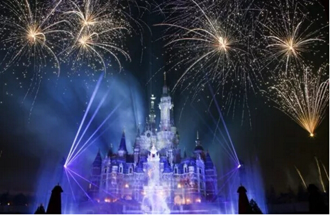 無人機燈光秀取代傳統(tǒng)煙花秀，過一個環(huán)保元宵節(jié)