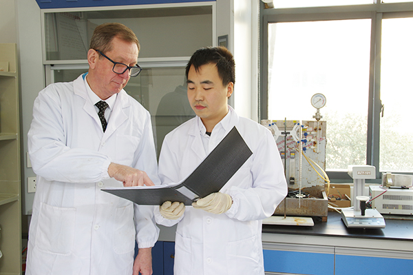 依斯倍環(huán)保實驗研發(fā)團隊