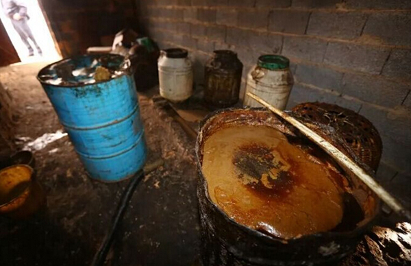 萬人厭的地溝油變?nèi)剂?，飛機(jī)都能用