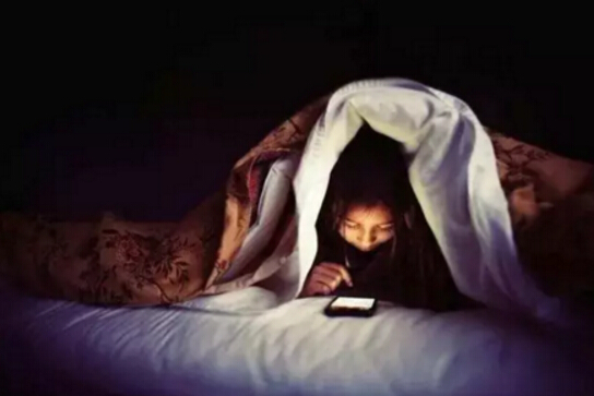 說(shuō)說(shuō)光污染有哪些危害