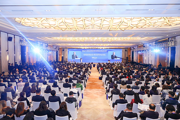 依斯倍環(huán)保亮相第二屆中新合作服務貿(mào)易創(chuàng)新論壇暨首屆金雞湖現(xiàn)代服務業(yè)峰會