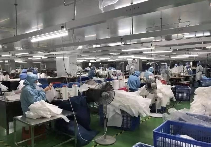 共同抗擊疫情，致敬勇敢的志愿者們