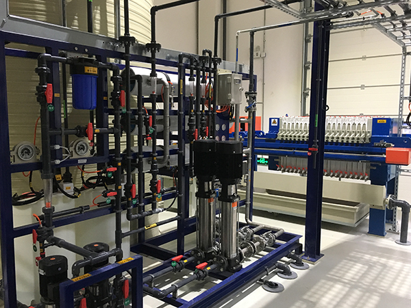 汽車(chē)廢水處理中氣浮一體機(jī)