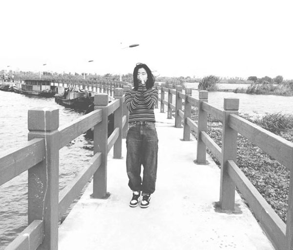 短短數(shù)月，這位小姑娘完成了從技術(shù)實(shí)驗(yàn)員到環(huán)保工程師的蛻變